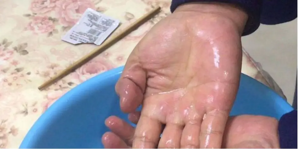 Don't throw away rice water, 5 practical methods that can solve many family problems-3