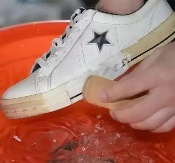 clean-paper (1).jpg 0 shoe cleaning, tips