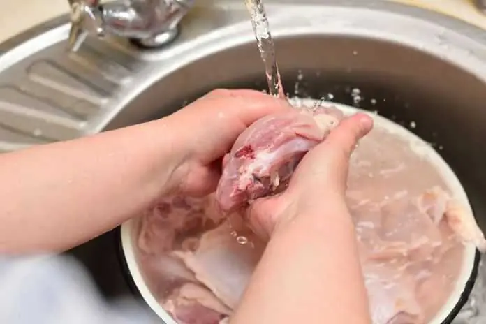 How to defrost meat properly, it loses nutrients and also brings in bacteria? - Photo 1. How to defrost meat properly, it loses nutrients and also brings in bacteria? - Photo 1.