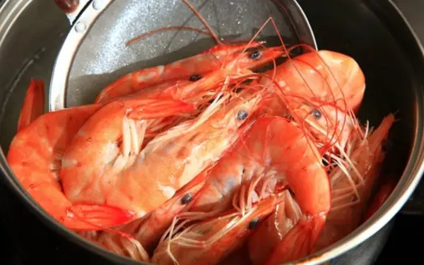 4 Harmful Items in Your Refrigerator That Secretly "Nurture" Cancer Cells Without You Knowing