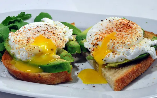 3 healthiest ways to cook and eat eggs