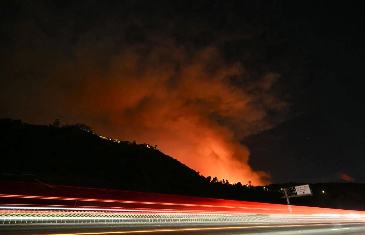 D.e.ad.ly Los Angeles wildfires: 100,000 under evacuation orders as ...