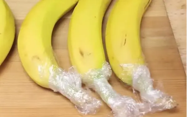 Don't put ripe bananas in the refrigerator