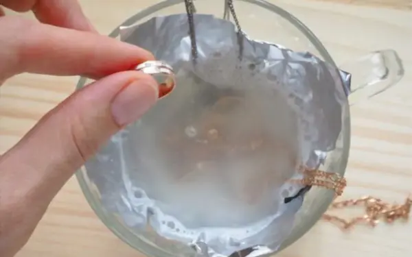 Cleaning Gold and Silver Jewelry