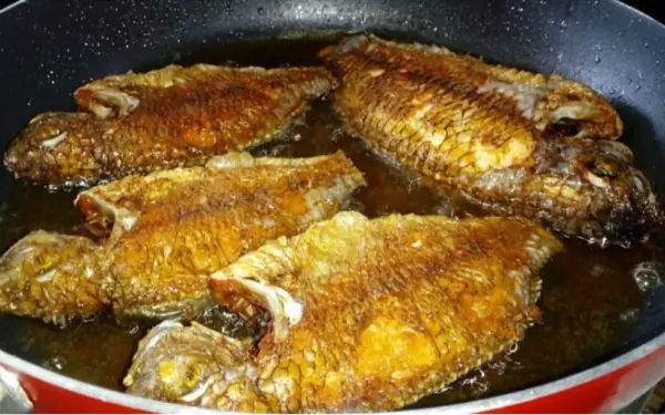 Don't Put Fish Directly into the Pan When Frying