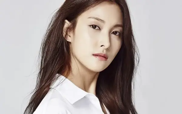 KARA’s Park Gyuri Responds To Rumors Claiming She Was Beaten By Her Boyfriend