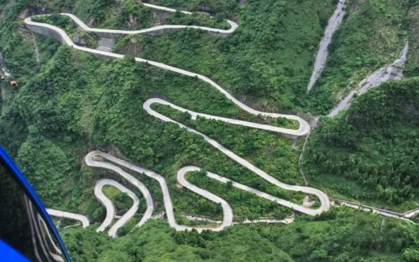 Why is the road up the mountain not straight but zigzag?