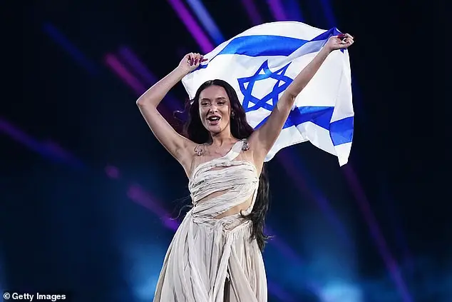 Despite scoring a staggering 323 points from the public with her song Hurricane, Golan failed to win over the juries, scoring just 52 points from the professional judges