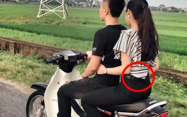 I really admire their sincere love. Until I realized ???