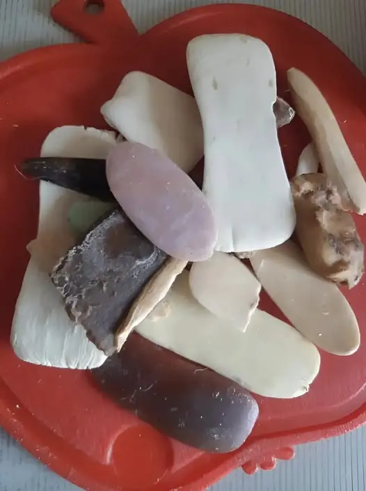 Small soap scraps often get thrown away, but they actually have many useful purposes