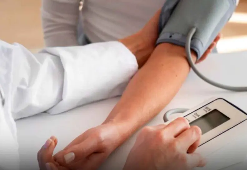 5 effective ways to lower blood pressure