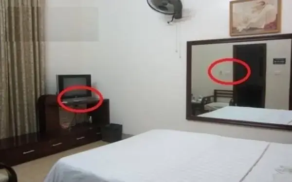 If you see these 3 things at a hotel, check out immediately