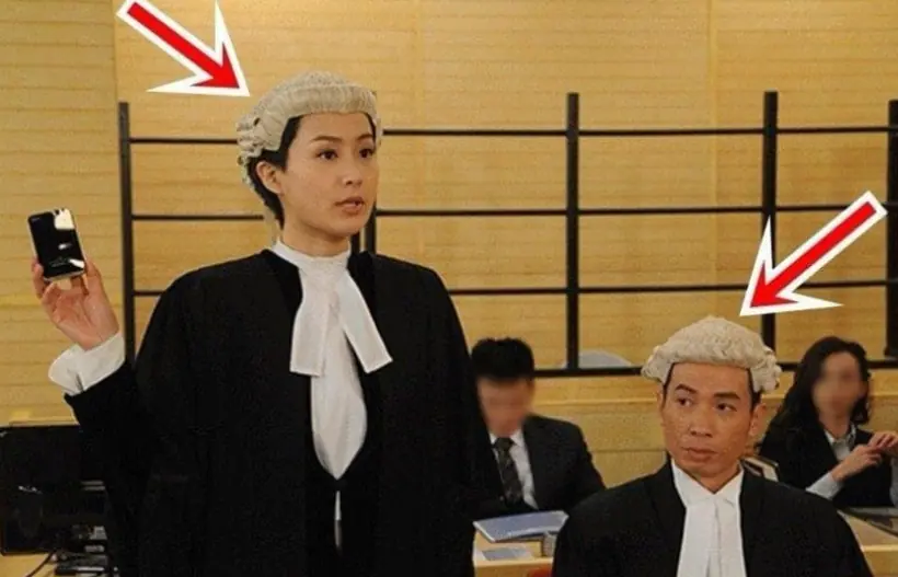 Why do judges and lawyers wear wigs?