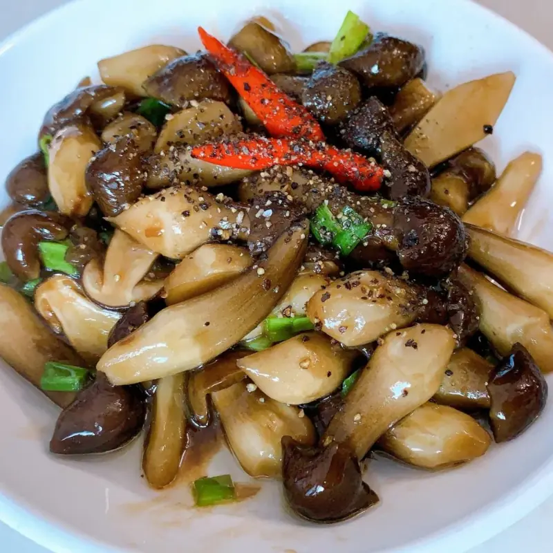 Reheating These 6 Dishes Could Turn Them into "Poison"