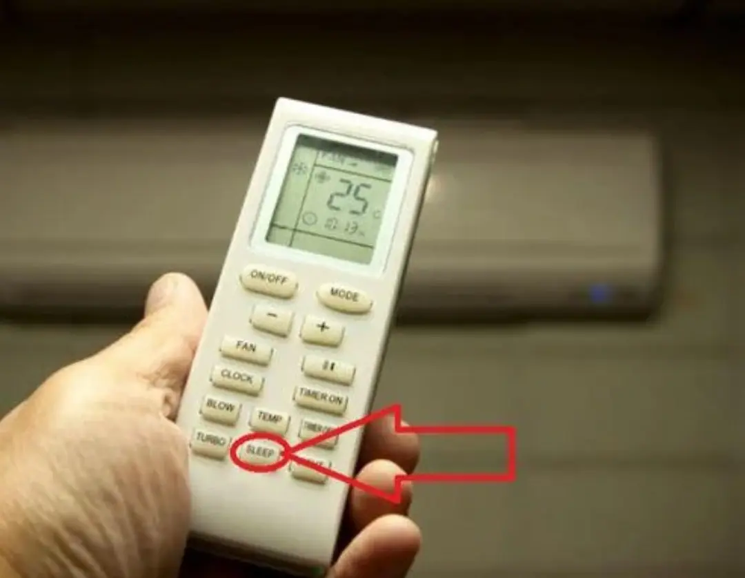 The air conditioner remote control has a small button: Pressing it and using it is like finding a treasure.