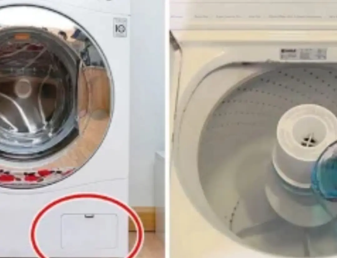 There is a small switch on the washing machine: Press it once and the dirt will automatically be discharged.