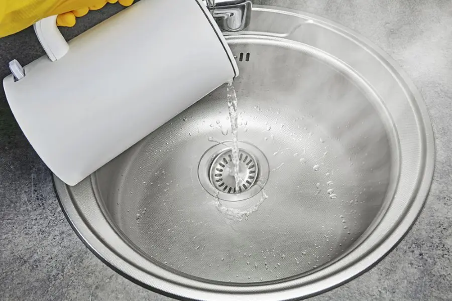 Ri.sks of pouring hot water down the drain