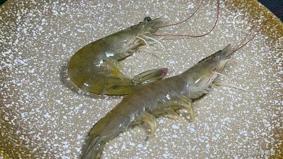 How to choose fresh shrimp when going to the market