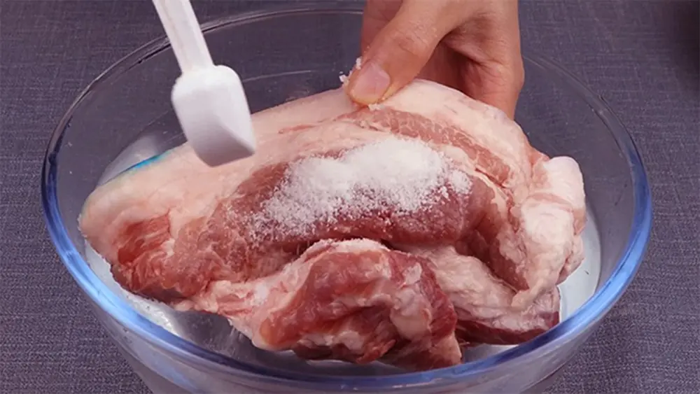 How to defrost meat quickly