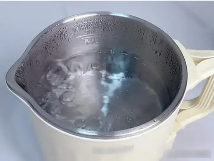 One person boils water, the whole family gets cancer? 3 water boiling habits that "poison" the whole family that many people don't know about