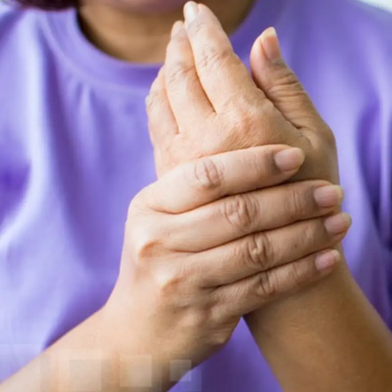 Suddenly Suffering a Stroke After Waking Up, the Woman Regrets a 'Critical' Mistake She Made Six Months Ago