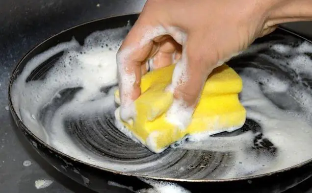 30-year-old couple both have stomach can:cer due to dishwashing habit that many people also have