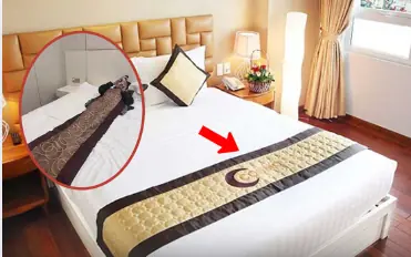 Many people still don’t know the purpose of the bed runner in hotels. So, what is its real function?