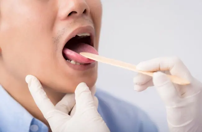 Shocking Mirror Moment: 3 Tongue Signs Reveal You're Aging Hour by Hour Without Realizing It!