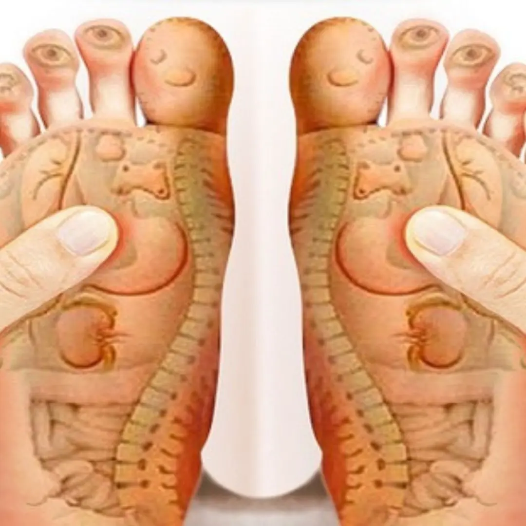 Cold Feet All the Time? 6 Reasons That Have Nothing to Do With the Weather