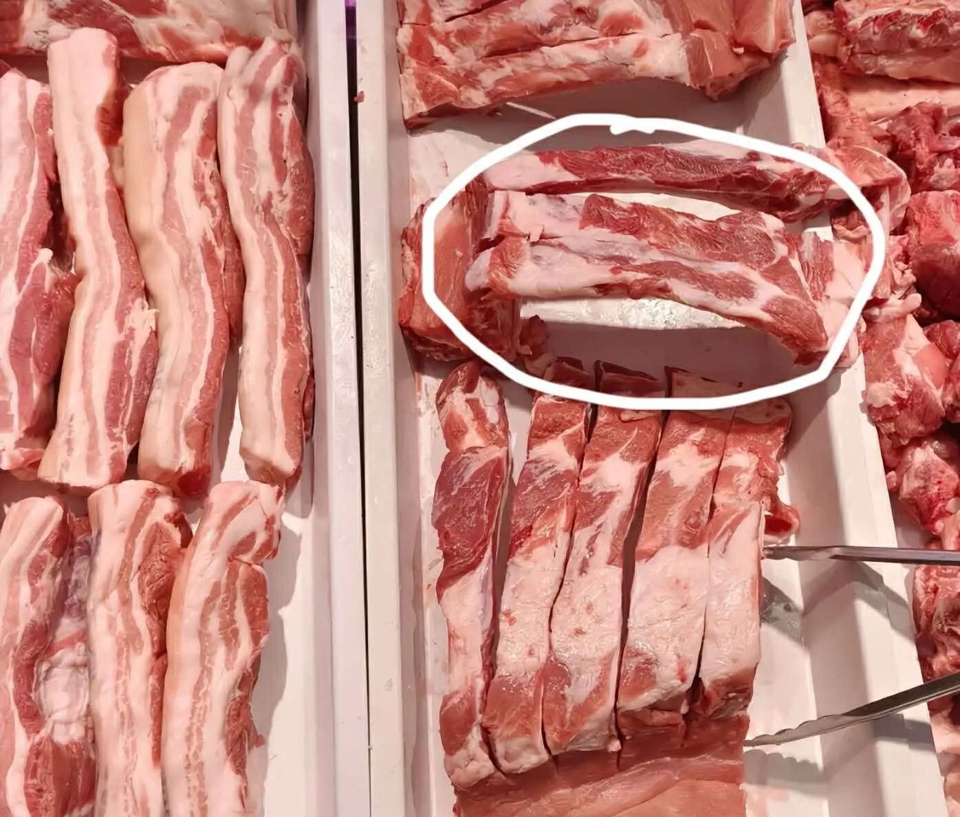 Don’t Buy These “4 Types” of Pork Ribs No Matter How Cheap They Are