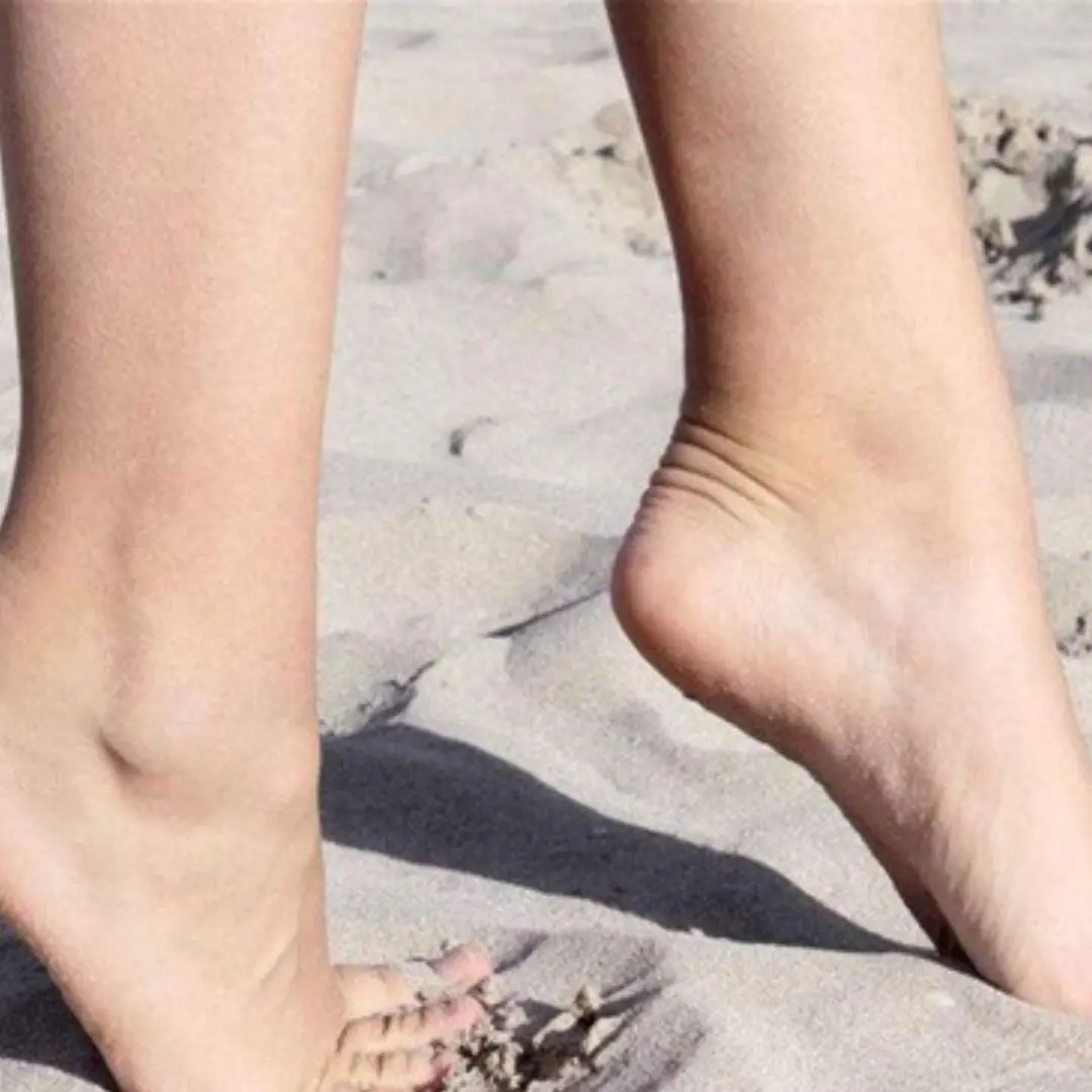 Woman Persistently Stands on Tiptoes for 10 Minutes Every Day: After Half a Year, Insomnia Is Eliminated, 3 Other Diseases Also Improve