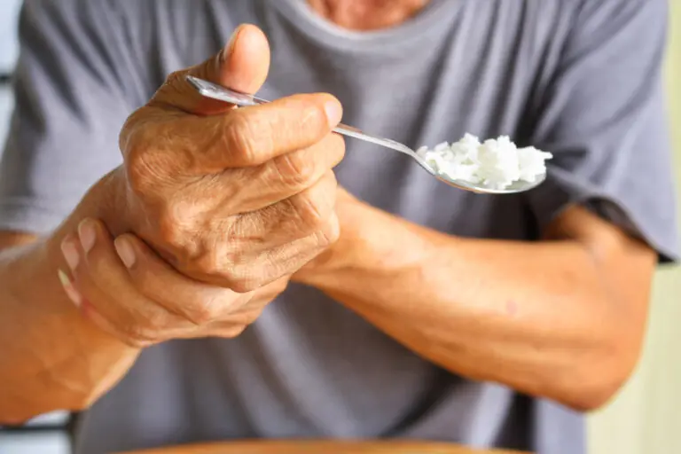12 Warning Signs Your Blood Sugar Might Be Too Low