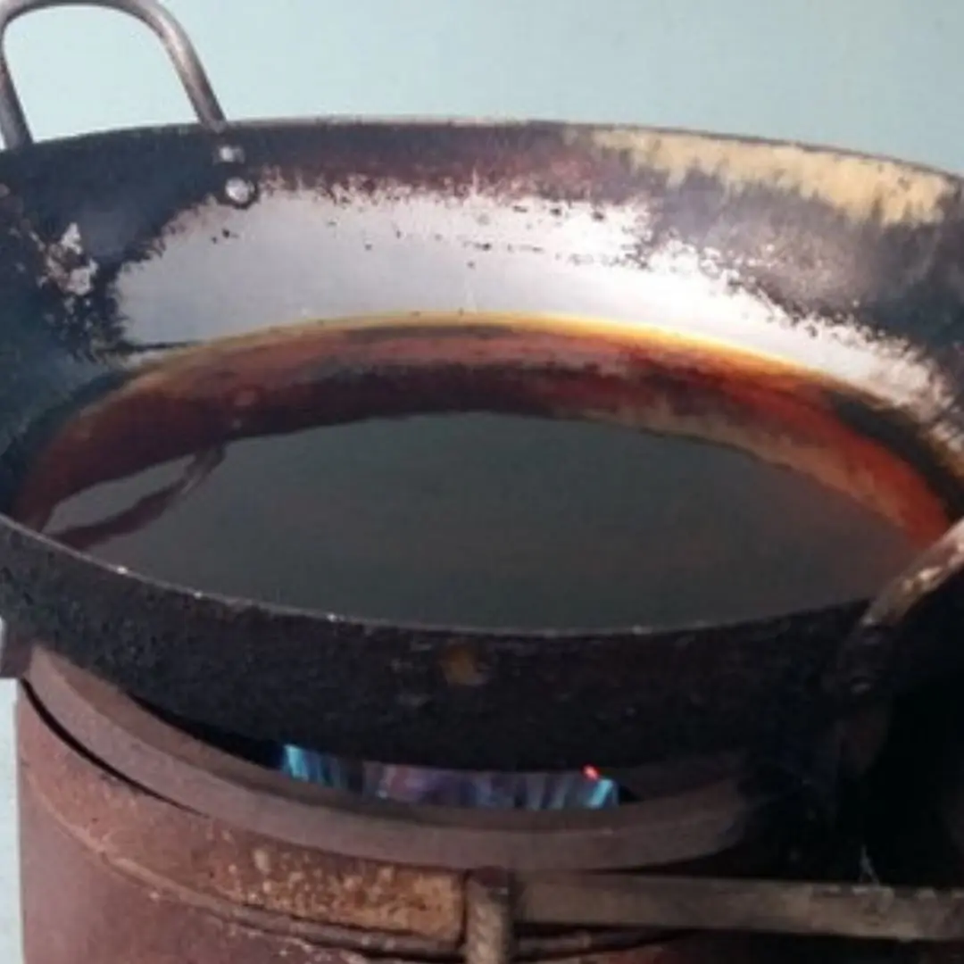 2 Cooking Oils You Should Never Use (and 4 Healthy Ones to Replace Them)