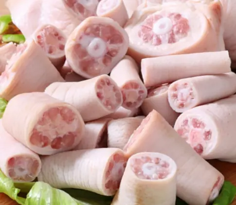 There are two very precious parts on the pig: ginseng and bird's nest, so you can eat comfortably without getting fat