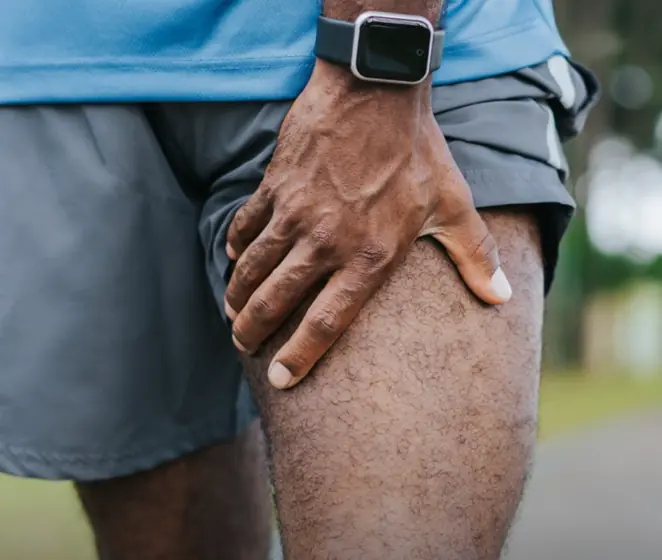 4 early leg symptoms that could indicate a de.adly can.cer
