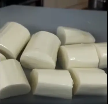 Over 200 People Are Killed By The “World’s Deadliest Food” Every Year, But Almost 500 Million People Still Eat It