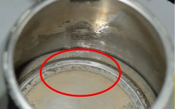 Be Careful If Your Family Often Boils Water with an Electric Kettle