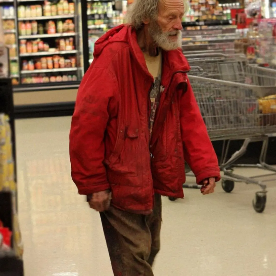 I Disguised Myself as Homeless and Walked Into a Huge Supermarket to Choose My Heir