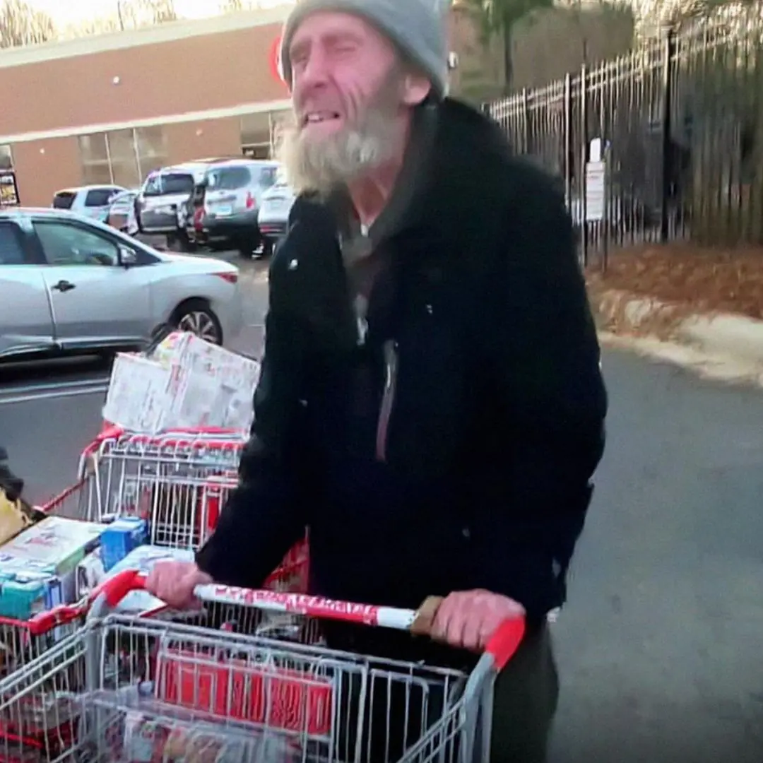 I Paid for a Homeless Man's Groceries – The Next Day, He Greeted Me as a CEO at My Job Interview