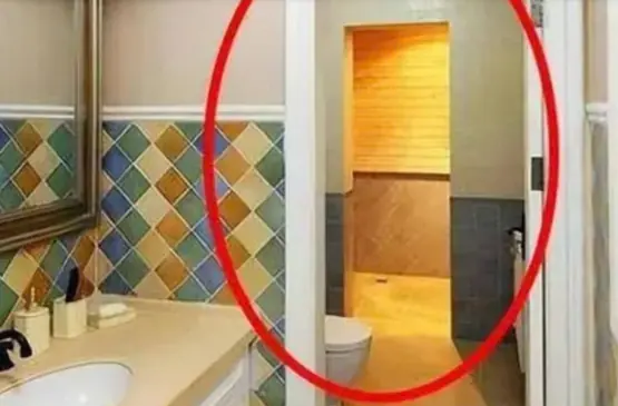 Bathroom and toilet doors should be closed or open