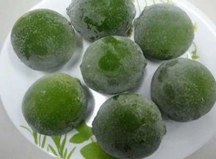 How to Freeze Lemons for Maximum Health Benefits