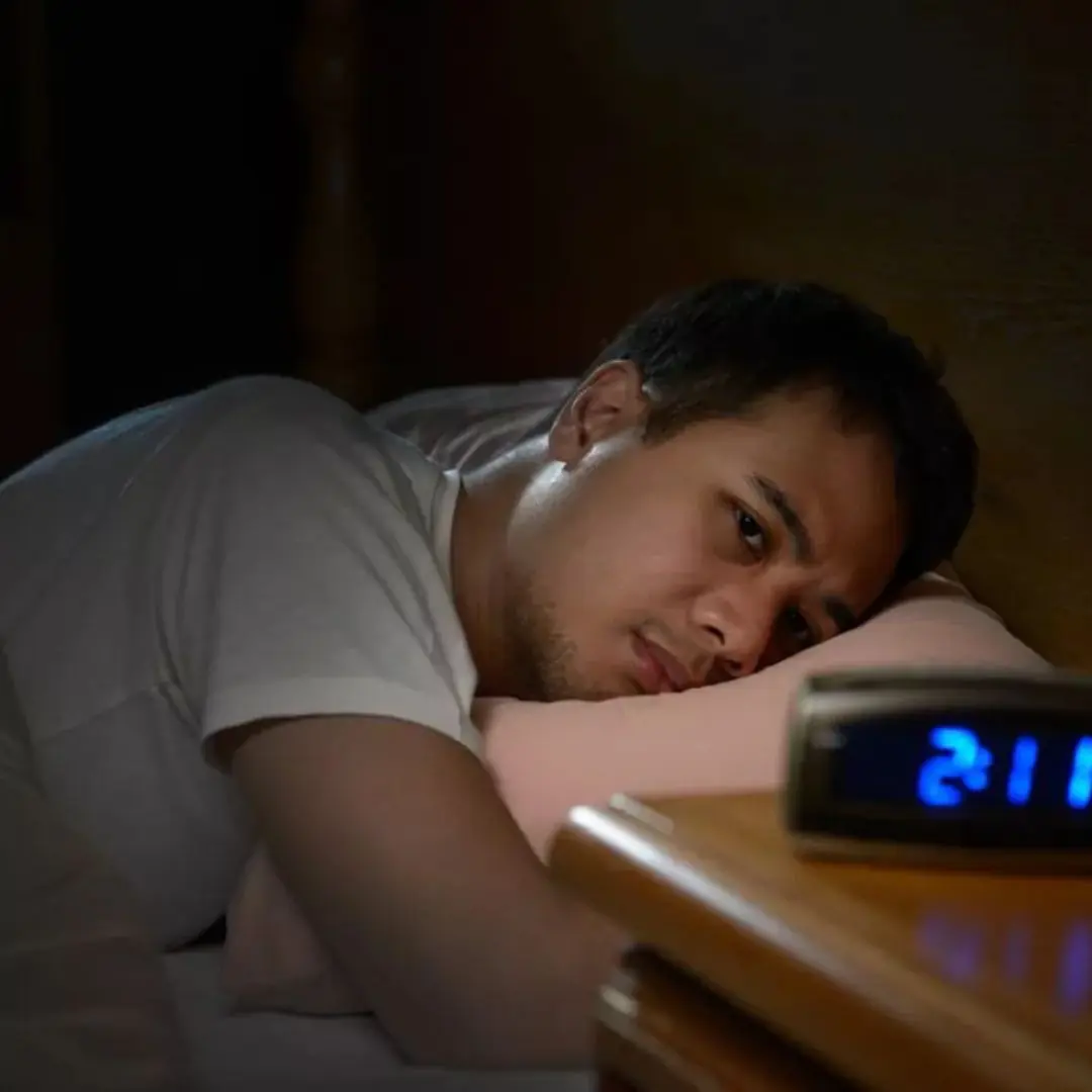 Doctor Reveals The One Thing You Absolutely Should Not Do If You Wake Up In The Middle Of The Night