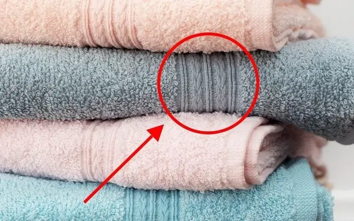 Millions of people use bath towels but don’t know the “secret” behind this tiny border
