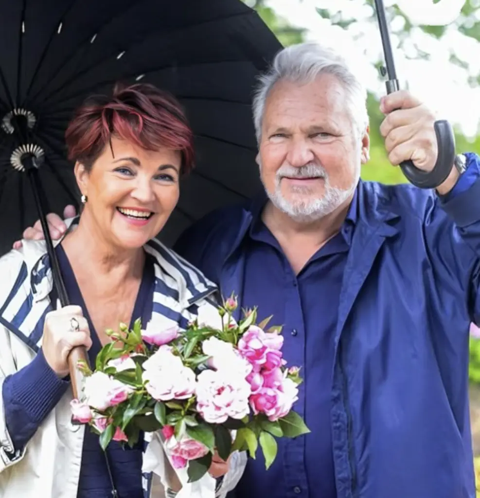 We were the happiest couple in the world.