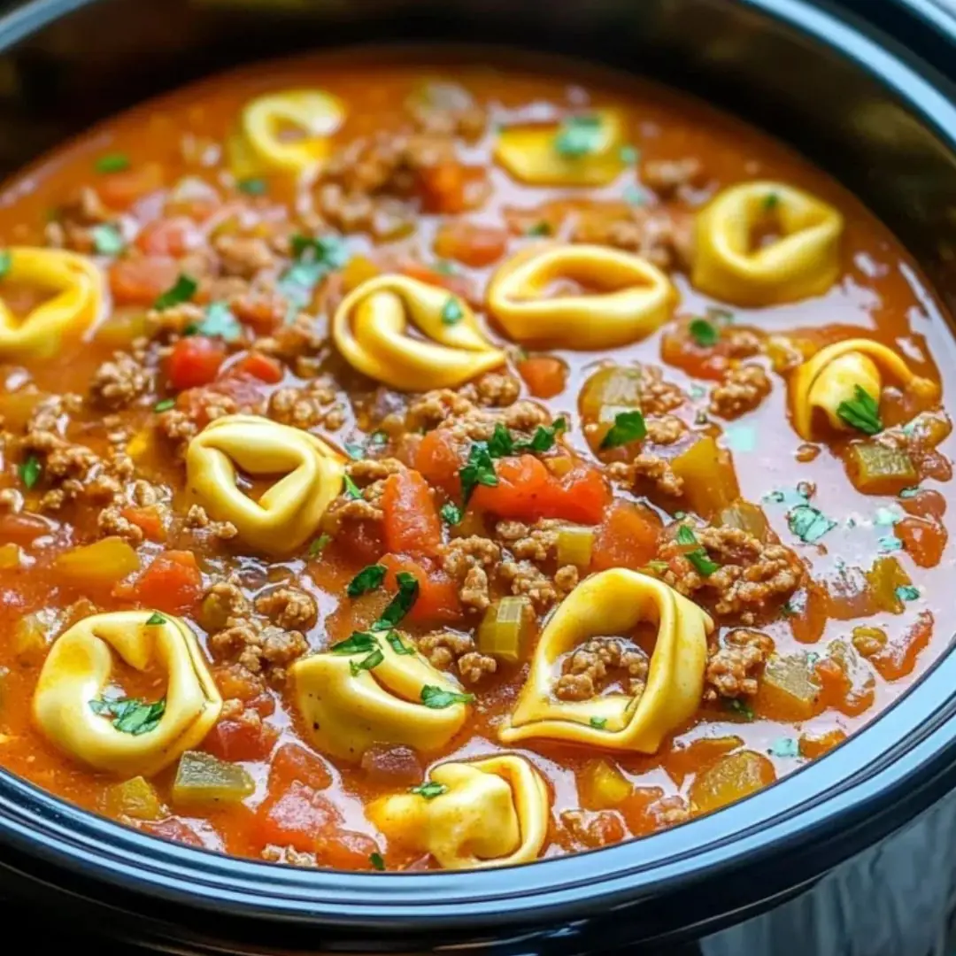 Slow Cooker Tomato Tortellini Soup with Ground Beef