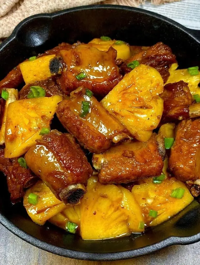 Caramelized Pork Ribs with Pineapple