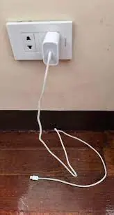 Never leave a charger in an outlet without your phone: I'll expose the three major reasons