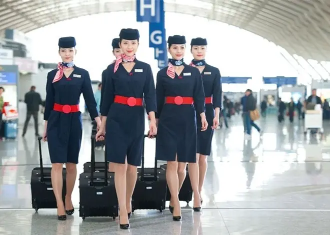 Why Do Flight Attendants Choose to Stay at a Hotel Instead of Going Straight Home After Landing?