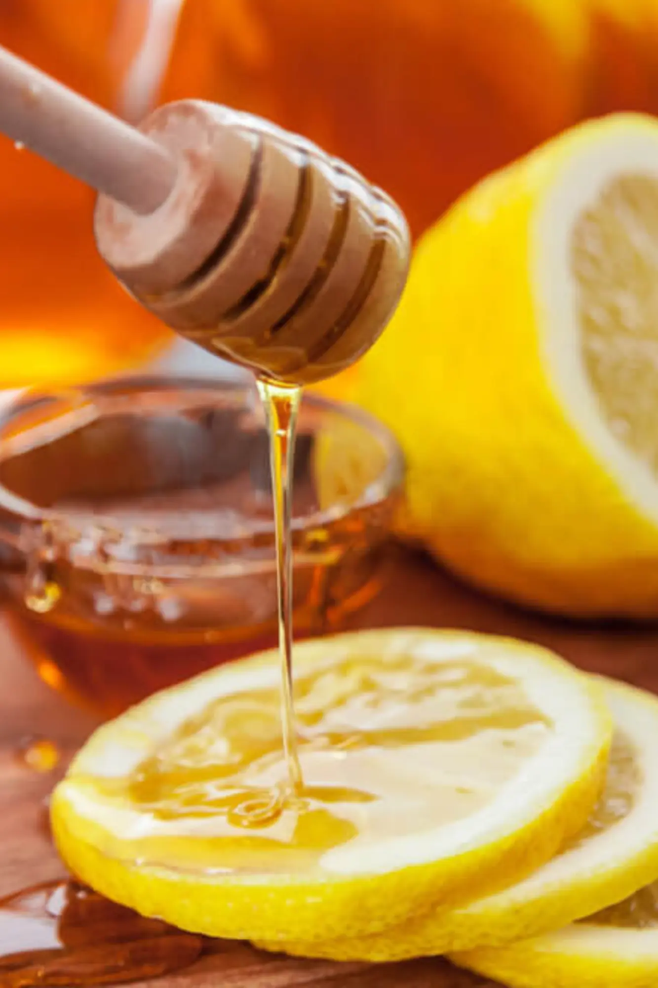 5 amazing benefits of drinking warm water with honey