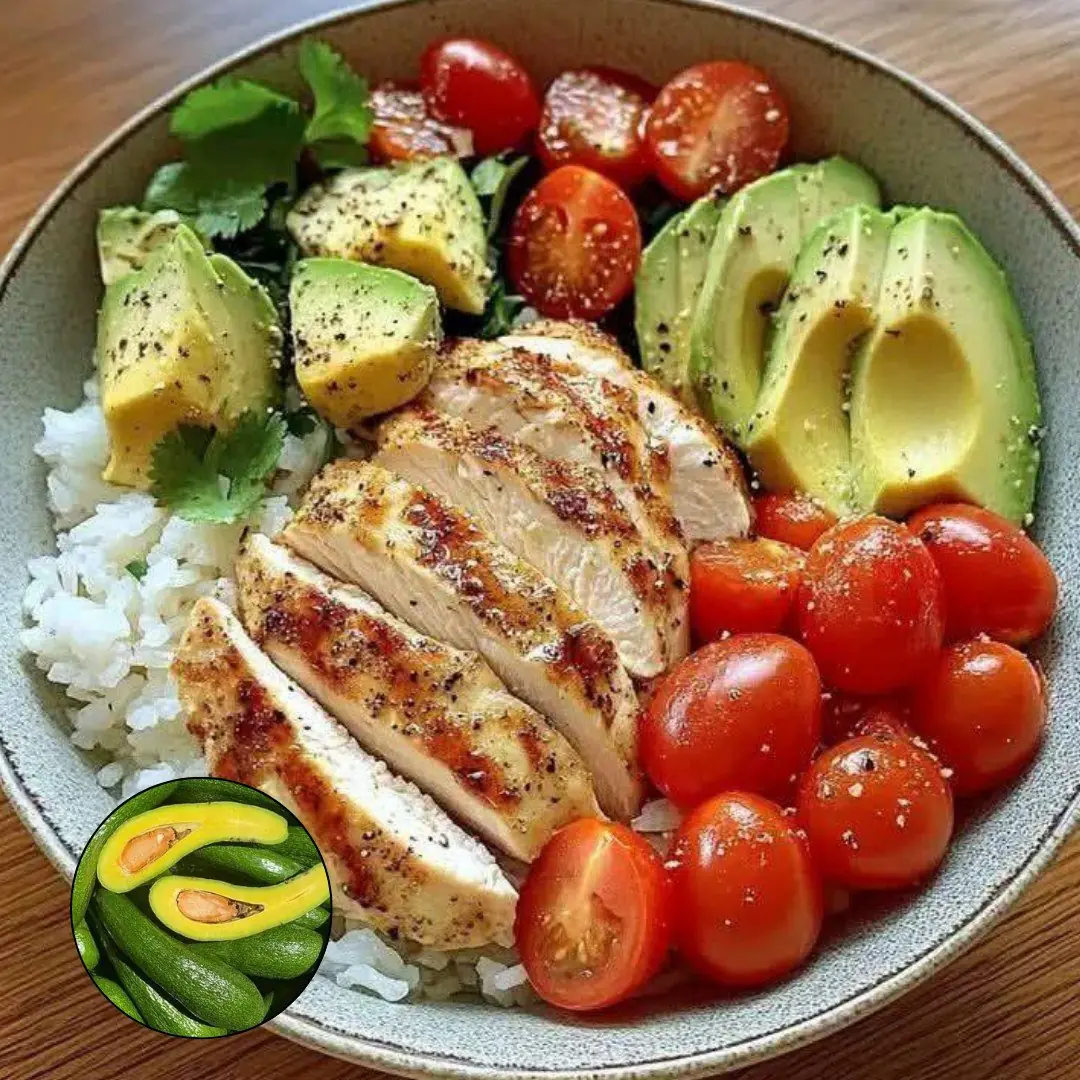 Chicken, Avocado & Tomato Bow